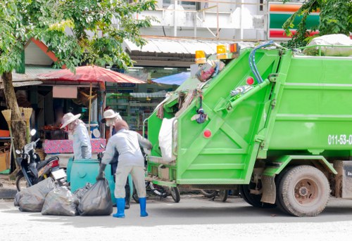 Efficient disposal of garage items